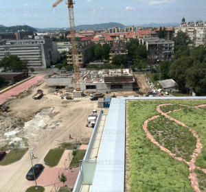 2014. május 28. Az építkezés a kész ház tetejéről