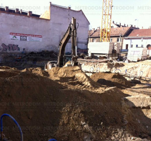 2015. február 13. A Tatai úti épület alapját is kiástuk