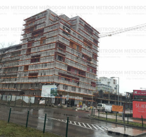 2015. február 26. Utolsó állványos kép a D épületről, mellette az E növekvő szerkezete lassan eltakarja a háttérben a C épületet